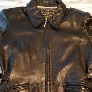 UNISEX BLACK LEATHER COAT